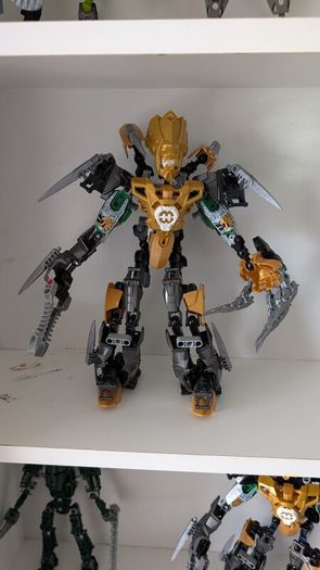 Hero factory rocka xl