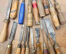 18 chisels for restoration