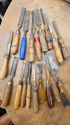 18 chisels for restoration