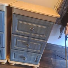 dressing table