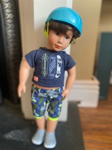 Our generation food truck, bathtub, picnic table, dolls, and clothes