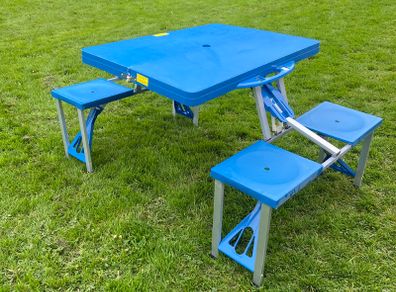 Portable camping table