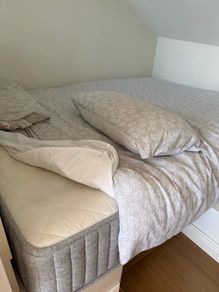 Double mattresses x3, beds x2