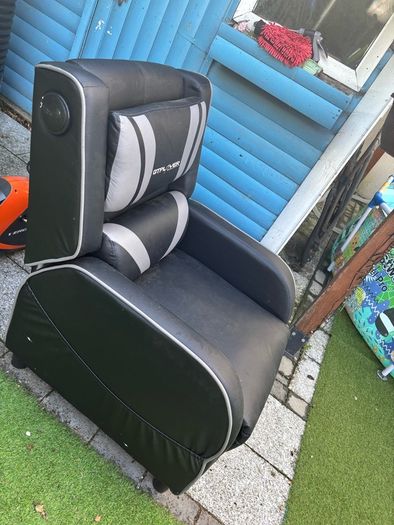 gaming recliner