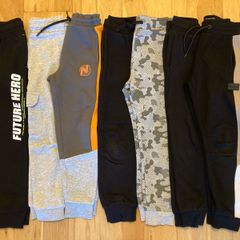 Boys trousers 7-8y