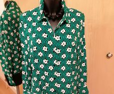 Women's Blouse NWOT SIZE 16