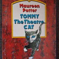 Maureen Potter / Tommy The Theatre Cat / 1st paperback edition/ 1989