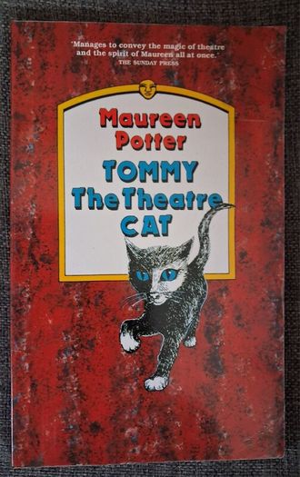 Maureen Potter / Tommy The Theatre Cat / 1st paperback edition/ 1989