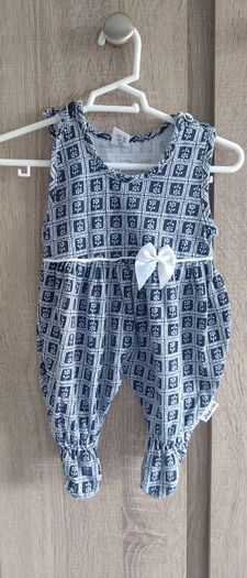 Newborn baby 56 am jumpsuit barely worn