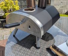 Ooni Fyra 12 Pizza oven wood burner