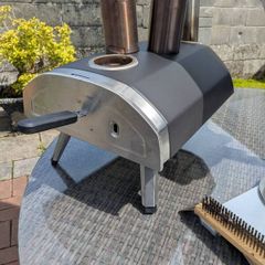 Ooni Fyra 12 Pizza oven wood burner
