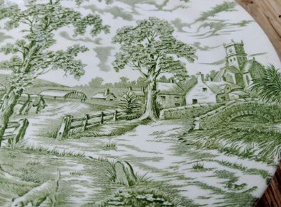 Green transferware plates, 10 inch /25cm diameter