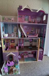 Doll House