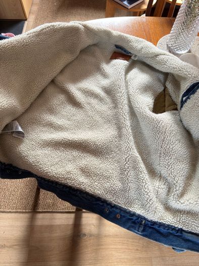 Levi's Retro Vintage jacket, bought in Texas, barely used. Size XL