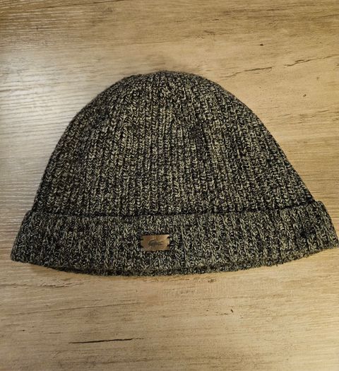 Lacoste snow hat