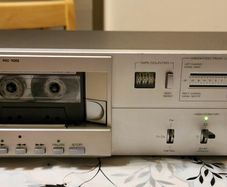From 1983 Telefunken RC100 tape deck, good condition.