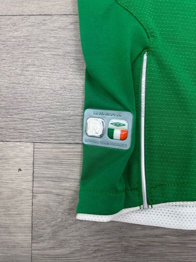 Vintage 2004 Umbro Ireland Home Jersey Shirt Mens Medium