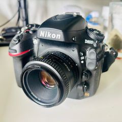 Nikon D800 Full Frame DSLR Bundle inc. 50mm f1.8 and 180mm f2.8