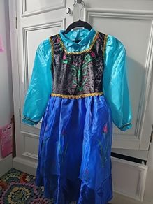 Anna's costume with a wig size 5-8 years