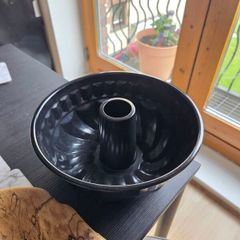 Bundt Baking Tin