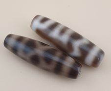 Vintage Earth & Sky and Chain link Pattern Himalayan Tibetan Agate Bead Amulet