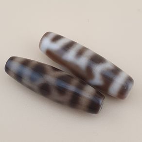 Vintage Earth & Sky and Chain link Pattern Himalayan Tibetan Agate Bead Amulet