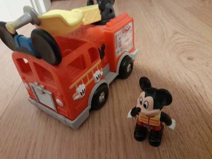 Mickey mouse fire engine,, truck,hot wheel