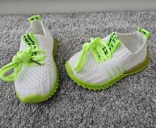 White knit children's sneakers UK 6 (eu 23)