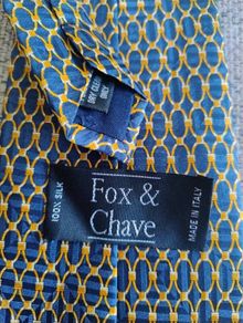 Fox and Chave silk tie new and in excellent condition with no issues made in Italy RRP 65 FREE STANDARD POSTAGE INCLUDED