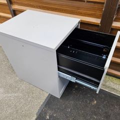 Filling cabinet