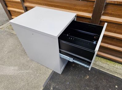 Filling cabinet