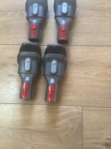 Dyson  Head Brush