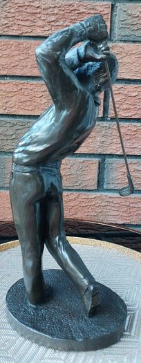Genesis Golf Figurine