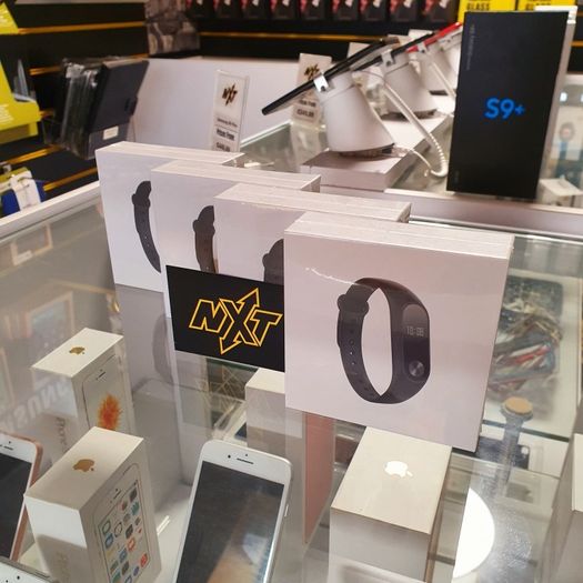 Earpods + Fitness Trackers + Store Guarantee