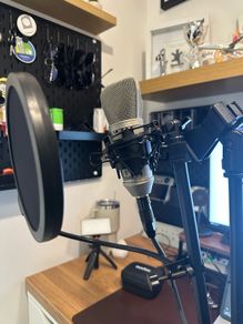behringer b1 mic with cable and pop filter