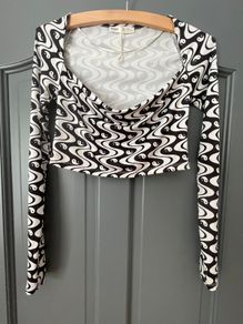 PULL&BEAR ladies top size 8