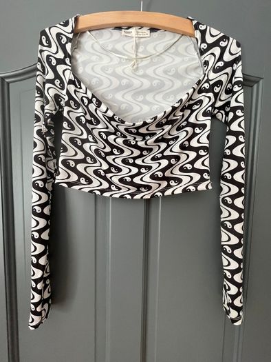 PULL&BEAR ladies top size 8