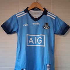 Dublin Jersey.  Official Oneills Dublin GAA Home Jersey.  Youths Boys Girls Age 9 To 10 Years. Collect In Dublin Or Receive Via Post.