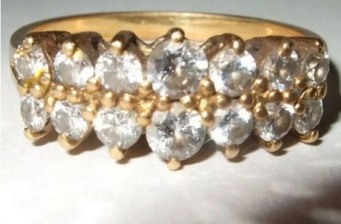 Vintage 18ct Gold & Diamond Ring