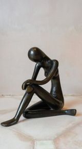 Sitting Lady - Bronze