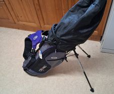 Golf Clubs. Set Of US Kids Left Handed Golf Clubs For 9 To 10 Years In Very Good Condition.  Collect In Dublin Or Receive Via Post.