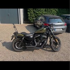 Harley Davidson sportster 883
