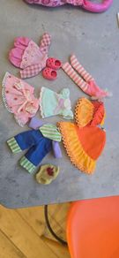 9 x Strawberry Shortcake Outfits Accessoriess Kenner A.G.C 1979 same era as MLP G1 My Little Pony