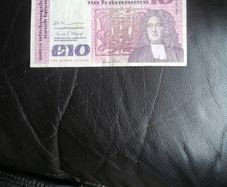 1981 Ireland Series B 10 pound Banknote