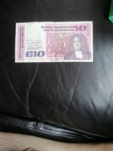 1981 Ireland Series B 10 pound Banknote