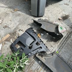 bmw f30 2015 rear bumper brackets under trays