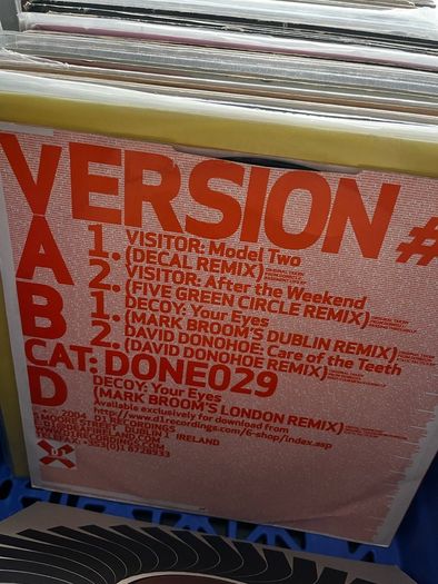 10e each Techno 12" vinyl