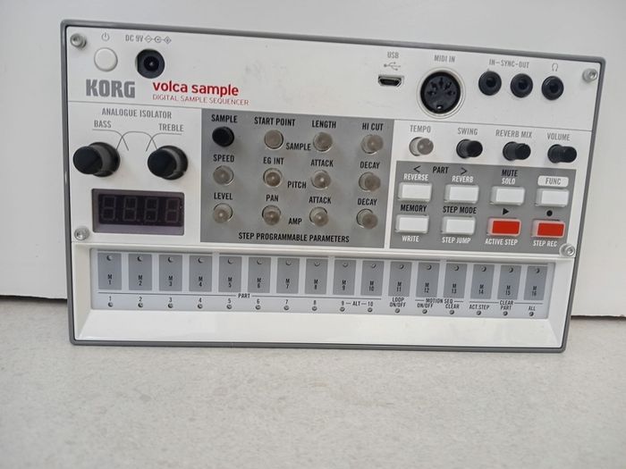 Korg Volca Sample Sequencer