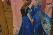 Girls 3/4 length Frozen pjs.
