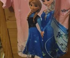 Girls 3/4 length Frozen pjs.